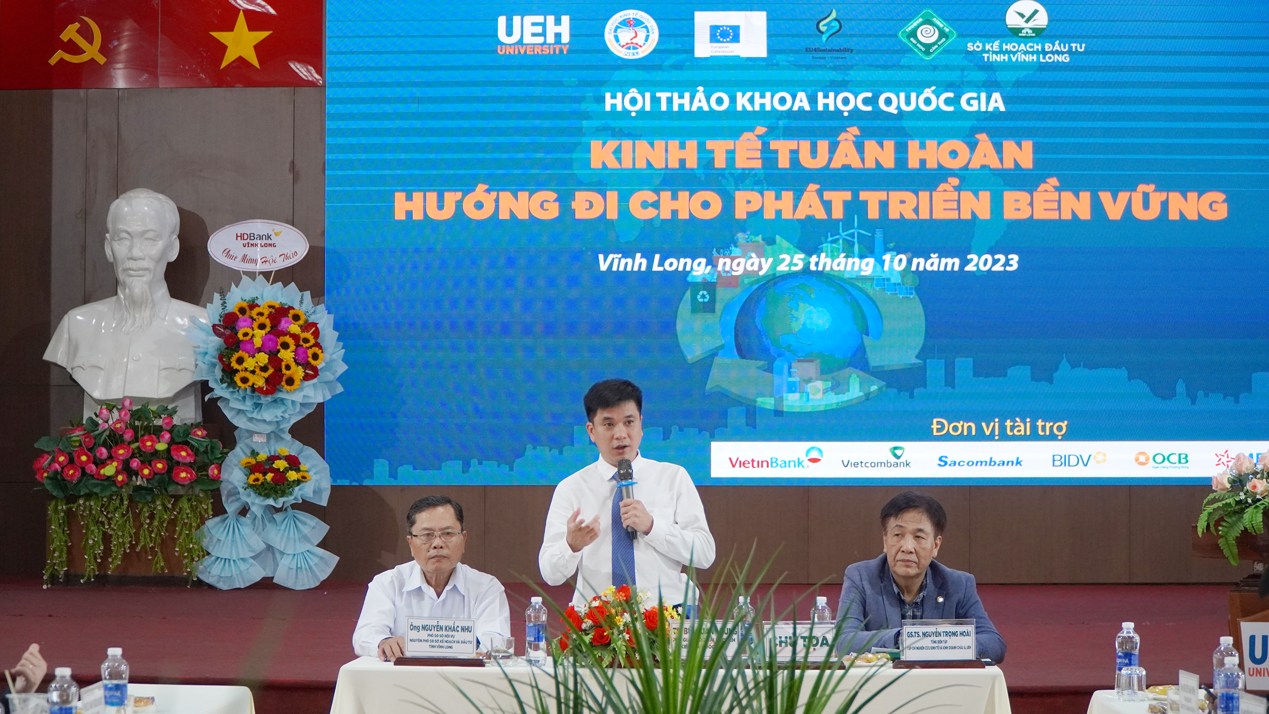 https://ueh.edu.vn/images/upload/editer/PHVL-HTKTTH(BG)%20(21).png