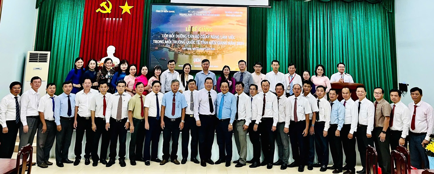 Closing ceremony of the 2024 Fostering Program for Officials with Skills to Work in International Environments in Kien Giang Province