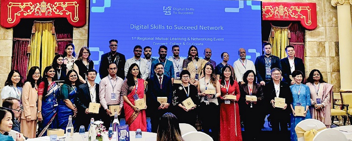 UEH Attends the Conference on Digital Skill to Success organized in Bangalore, India