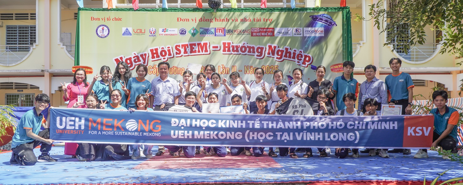 UEH Mekong đồng hành cùng ngày hội STEM - Hướng nghiệp năm 2025: Trạm thực hành công dân xanh, trải nghiệm công nghệ 4.0