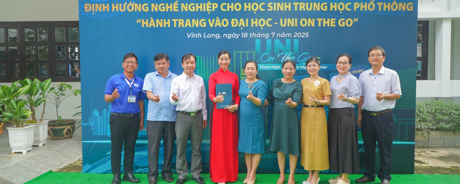 UEH tổ chức Chương trình định hướng nghề nghiệp dành cho học sinh THPT với chủ đề “Hành trang vào Đại học - UNI on the go” năm 2025 tại UEH Mekong 