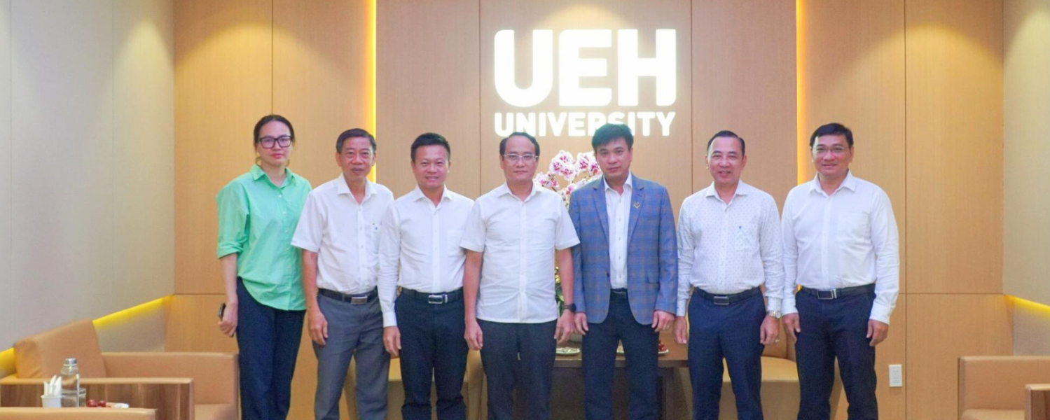 UEH Welcomes Partners for Vietnamese Teachers' Day (November 20), Spreading the Values of 'Enduring Bonds – Gratitude – Connection'