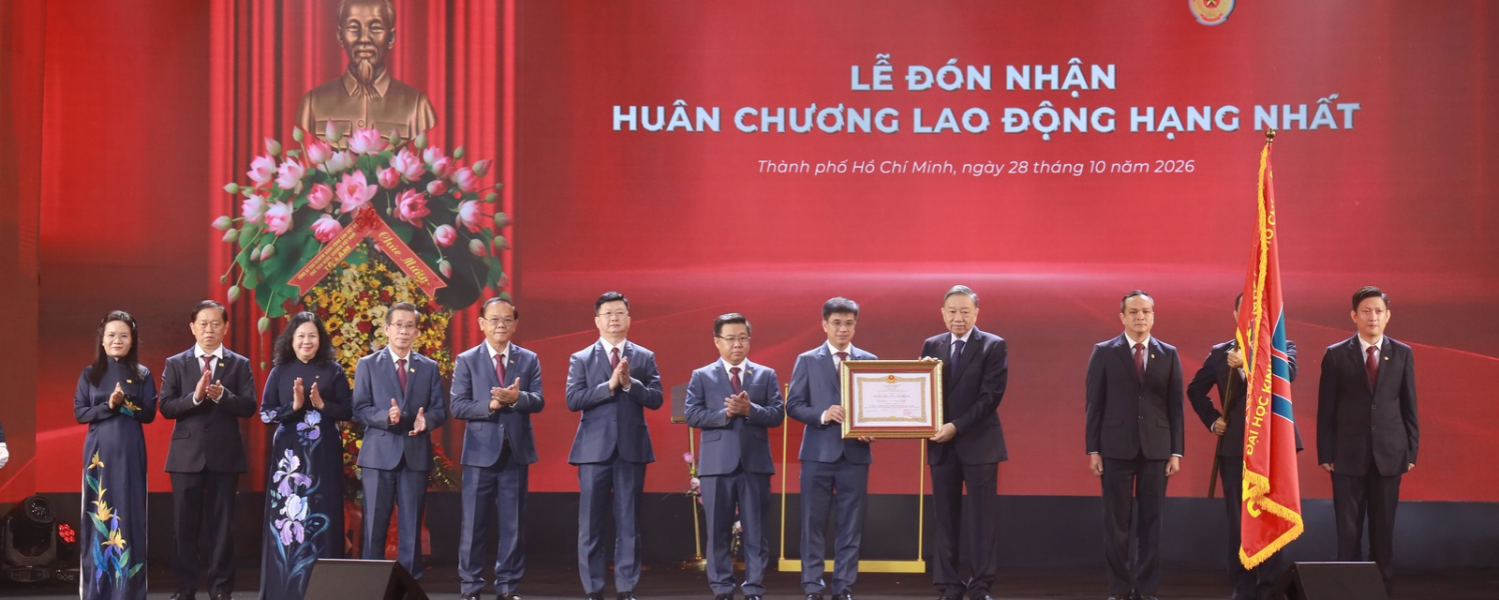 UEH’s 50th Anniversary: Honored with the First-Class Labor Order, Affirming Its Aspiration to Reach New Heights