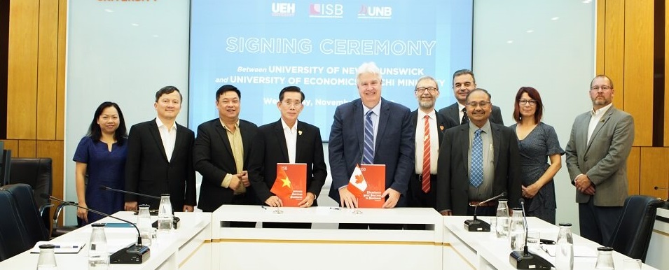 UEH in cooperation with the University of New Brunswick, Canada
