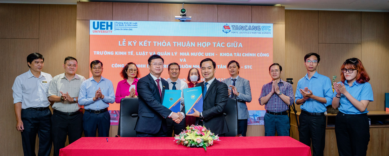 Memorandum of Understanding Signing Ceremony between UEH College of Economics, Law and Government and Human Resources Development Limited Company - STC
