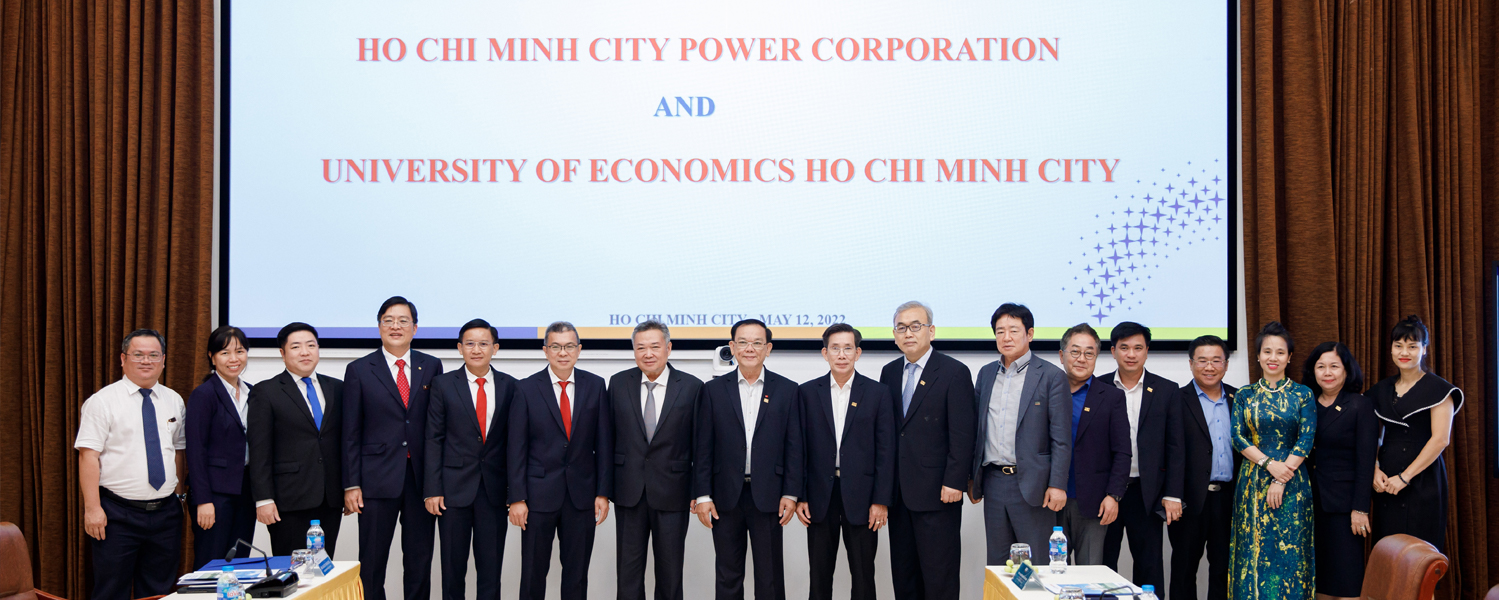 UEH visited and worked in Ho Chi Minh City Power Corporation (EVNHCMC)
