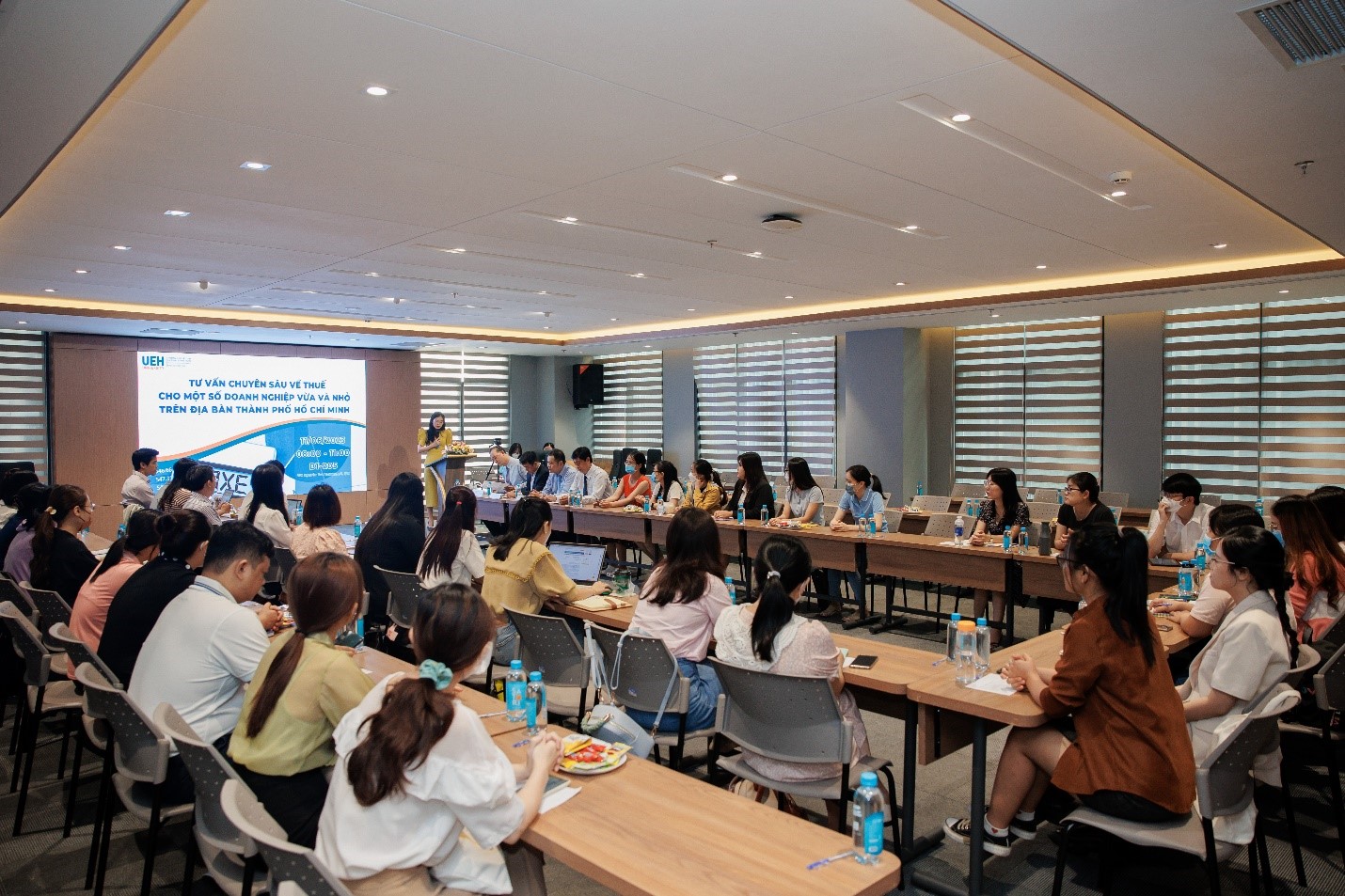School of Public Finance, UEH College of Economics, Law and Government hosted intensive tax consulting activities for small and medium-sized enterprises based in Ho Chi Minh City.