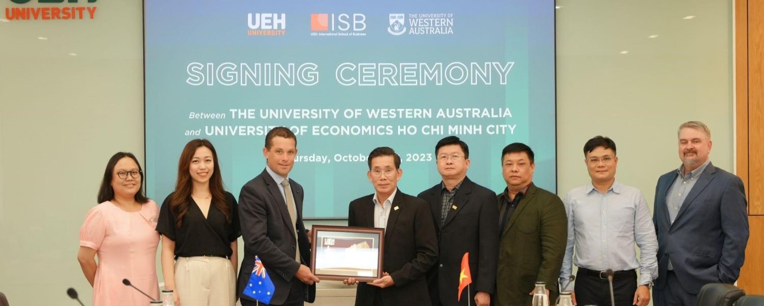 UEH in cooperation with The University of Western Australia

