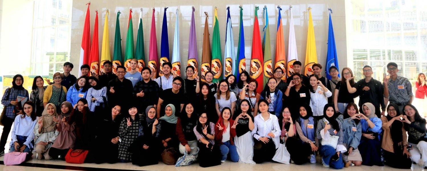 Affirming the quality of training, UEH students won many impressive awards at the international summer camp “Summer Camp & Immersion Global 2023”