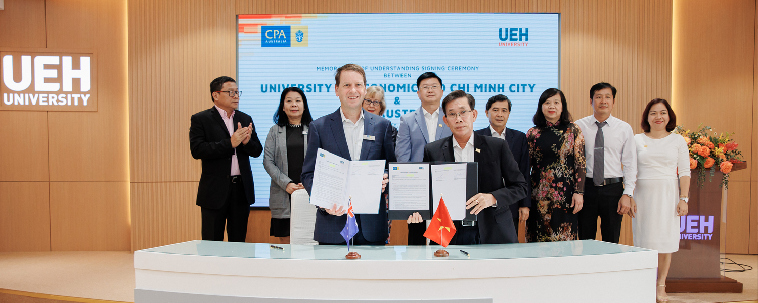 Renewal MOU Signing ceremony between UEH university and CPA Australia