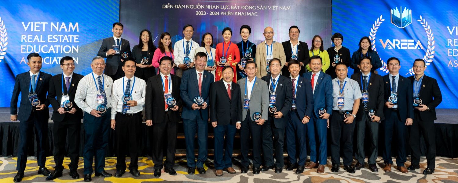 UEH joining the Vietnam Real Estate Education Association (VNREEA) as Vice President in the first term (2023-2027)