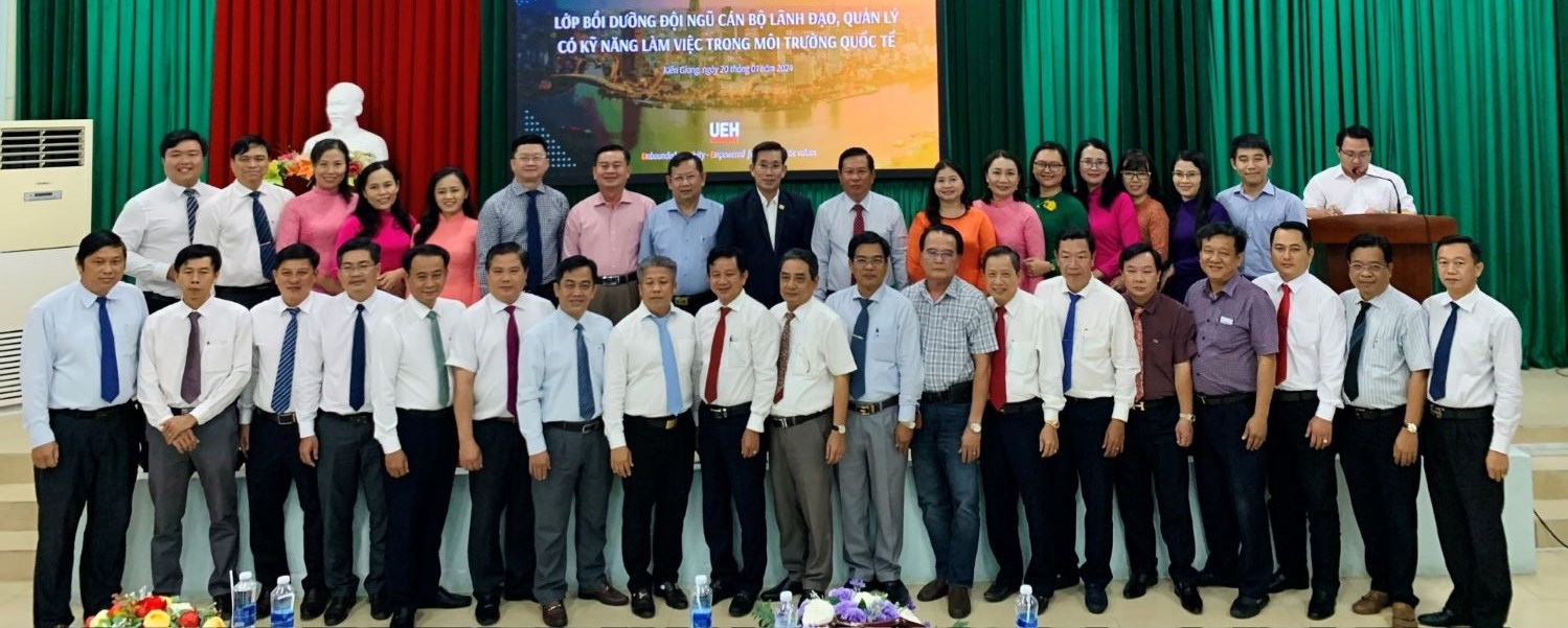Closing Ceremony of the Fostering Program for Leaders and Managers Having Skills to Work in International Environments in Kien Giang Province in 2023-2024

