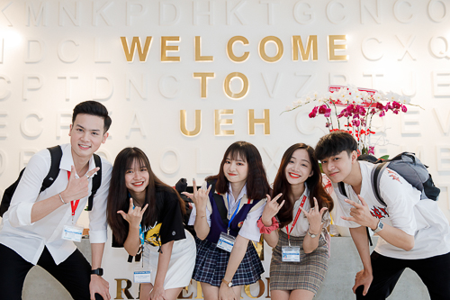 UEH considers enrolling graduates of foreign high school programs
