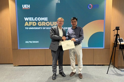 Working Session between University of Economics Ho Chi Minh City (UEH) and the Representative of French Development Agency (AFD) on UEH Sustainable Strategy and cooperation opportunities