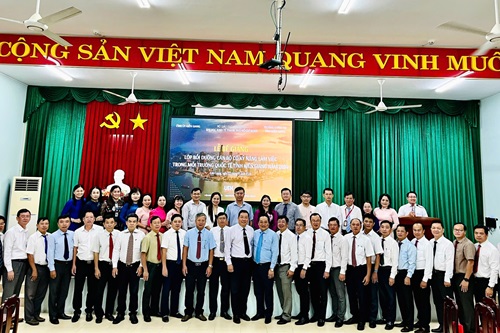 Closing ceremony of the 2024 Fostering Program for Officials with Skills to Work in International Environments in Kien Giang Province