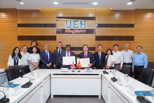 Memorandum of Understanding signing ceremony between UEH and the University of Leicester (UK): Strengthening the commitment to comprehensive institutional collaboration