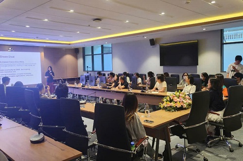 SRS 2024 – UEH School of Banking: Advancing Sustainable Development and Green Innovation
September 04, 2024