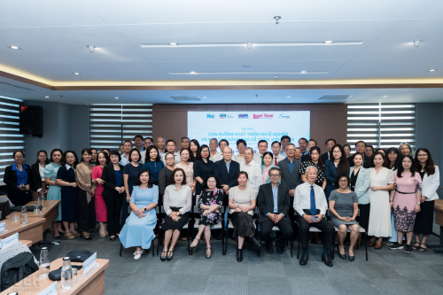 UEH, the Ho Chi Minh City Accounting Association, the Vietnam Association of Certified Public Accountants, Smart Train Academy, and Navigos Group co-organized the workshop titled “Career Pathways and Advanced Professional Development in Accounting and Auditing”