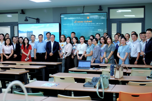 UEH Supports Ho Chi Minh City in Enhancing English Communication Skills for Public Officials and Employees